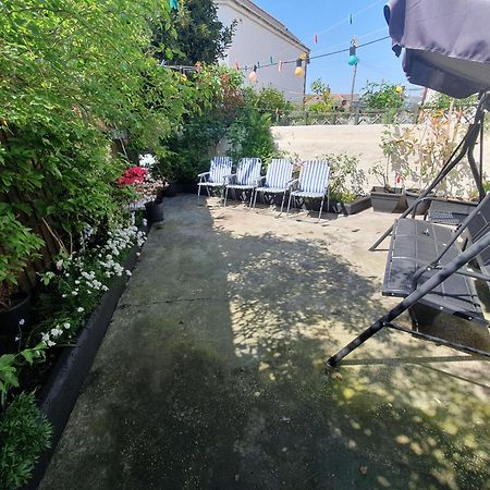 Private Luxury Double Room In Кардифф Экстерьер фото