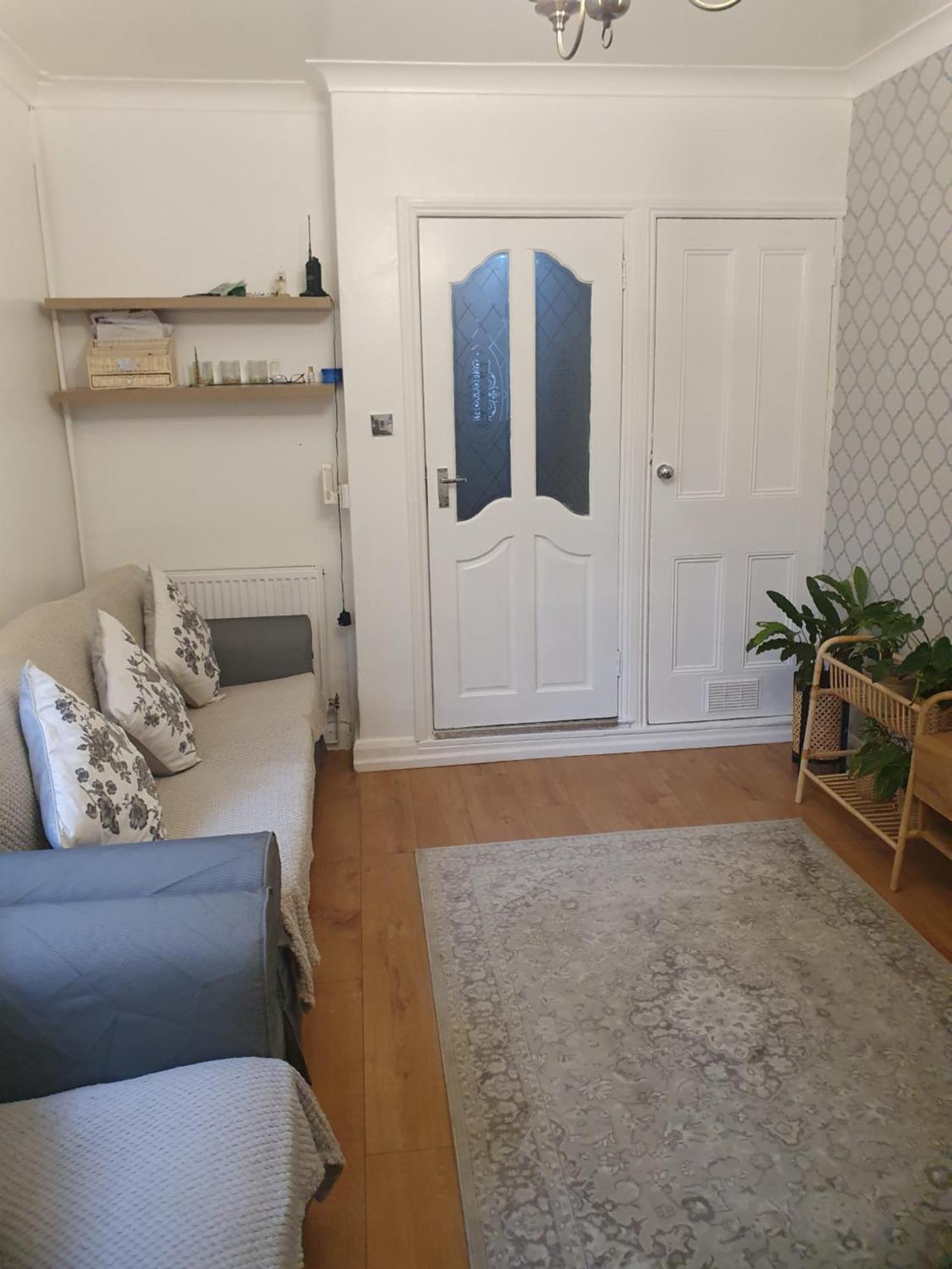 Private Luxury Double Room In Кардифф Экстерьер фото